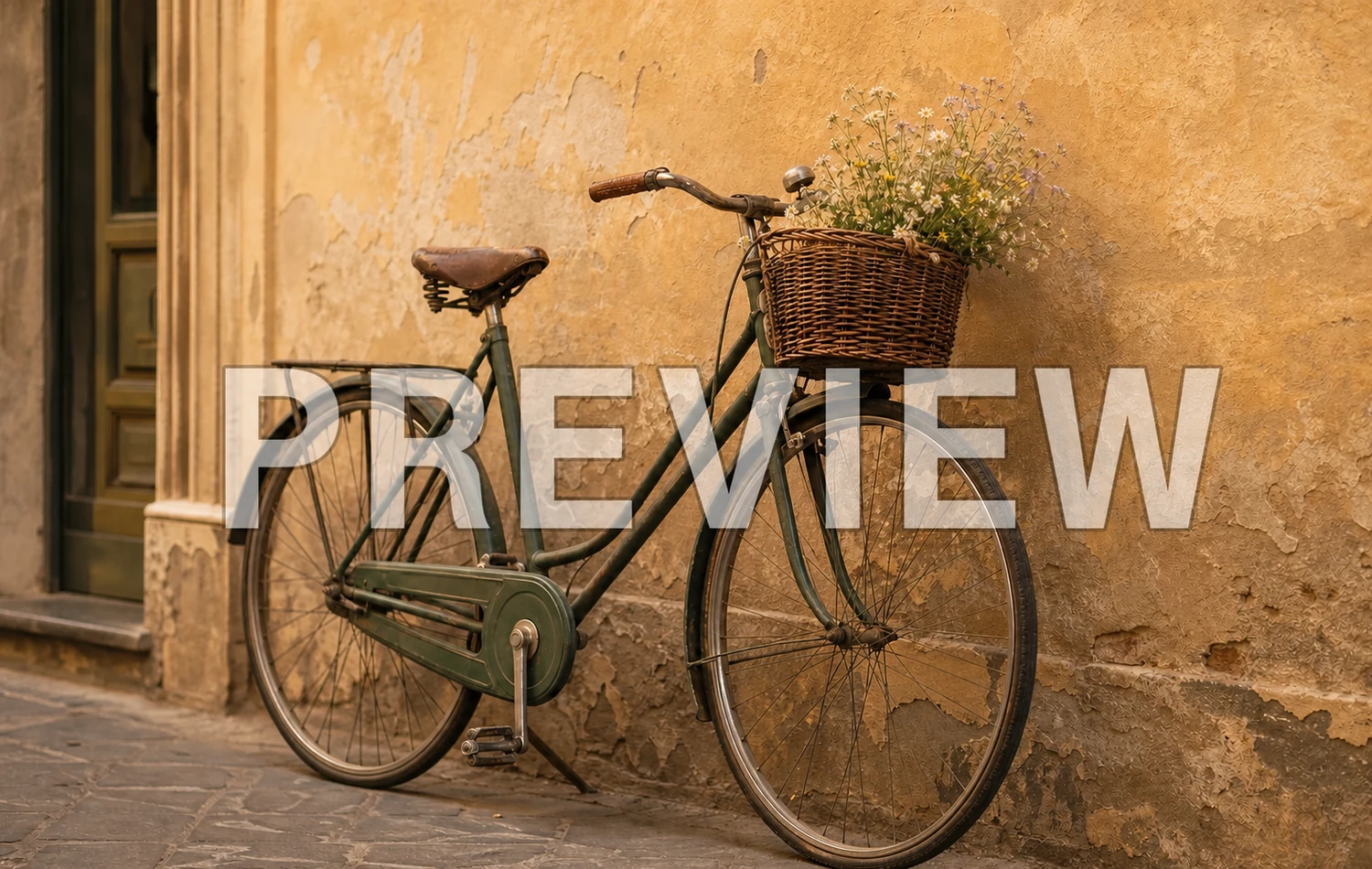 Bicicleta antiga coberta por uma marca d'água de texto grande